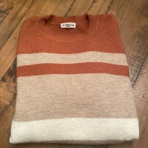 Macaron Medium Like New Oversized Sweater